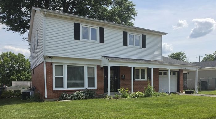 Auction image for ABSOLUTE Real Estate Auction: 1158 Oakwood Drive, Lexington Ky